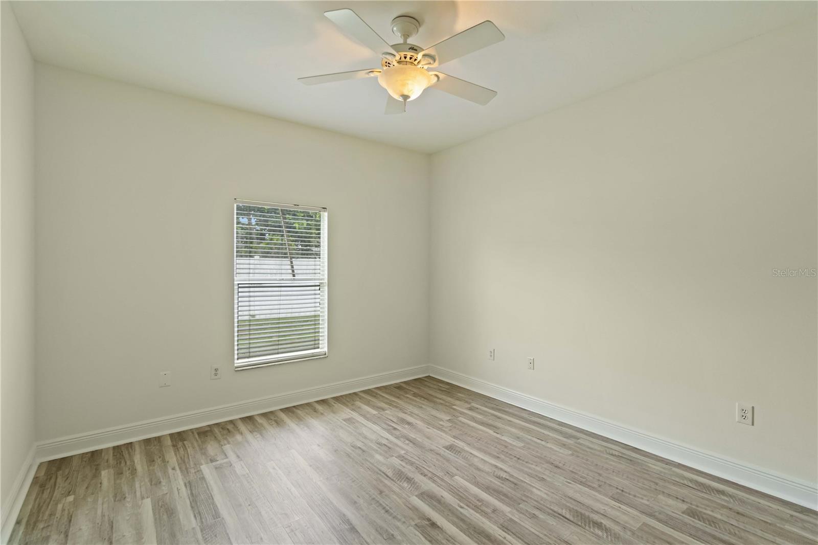 Image 36 of 48 For 7313 52nd Drive E