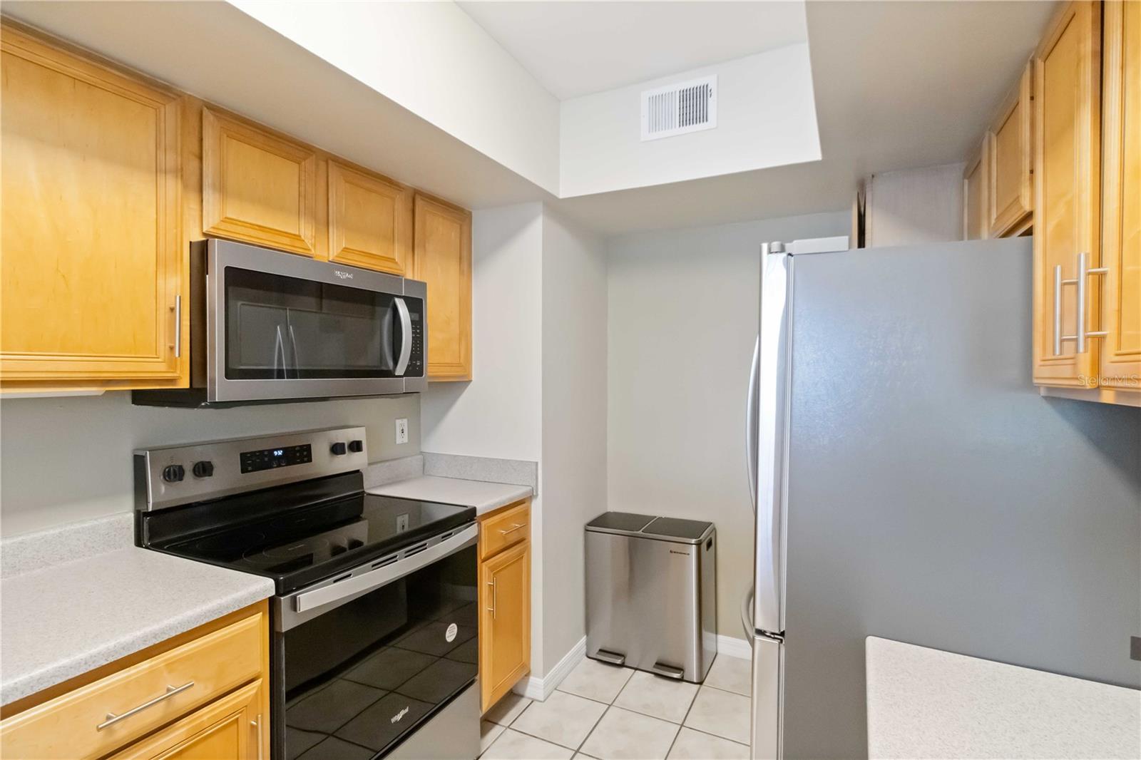 Image 12 of 41 For 1050 Villagio Circle 107