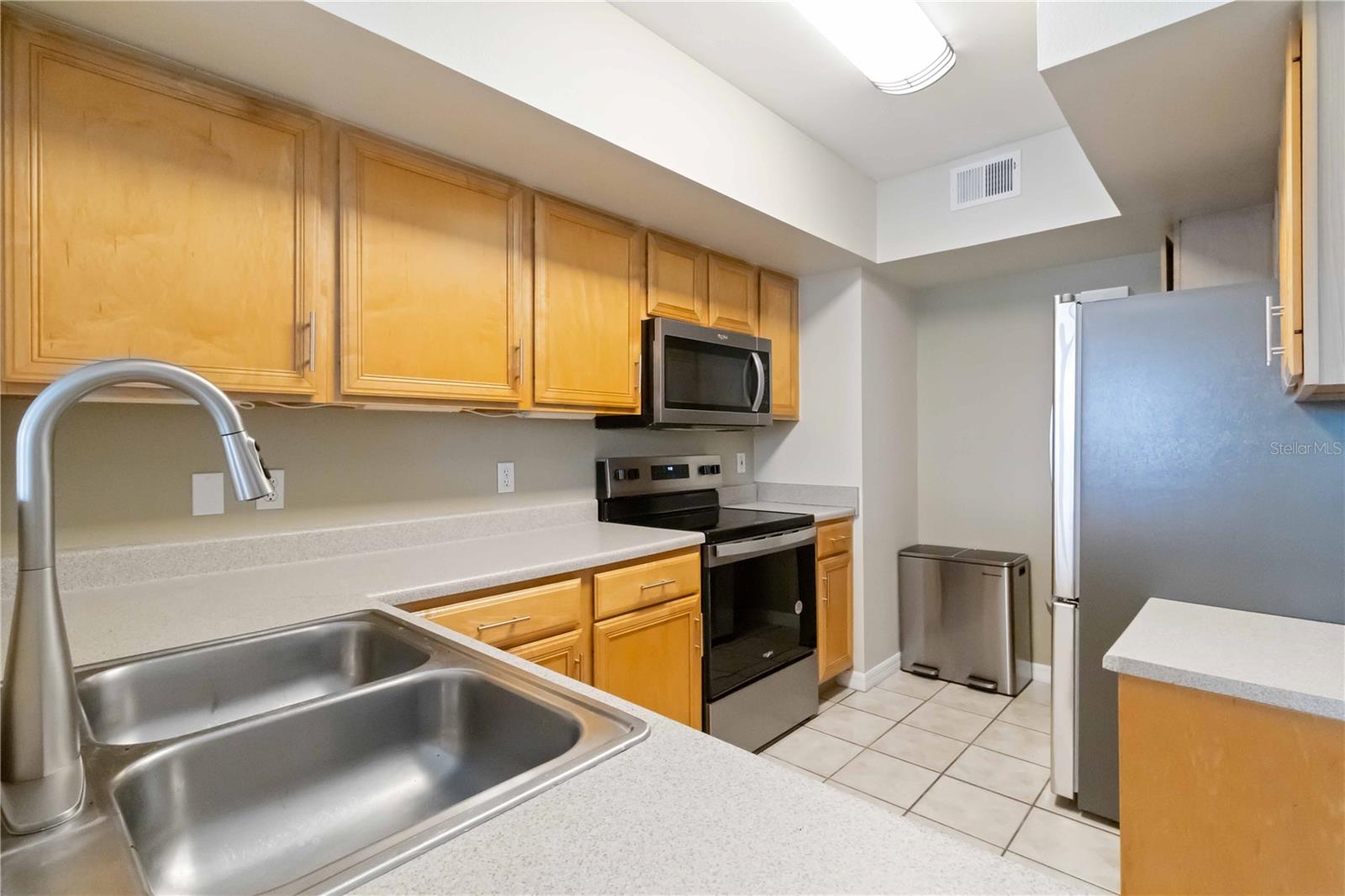 Image 9 of 41 For 1050 Villagio Circle 107