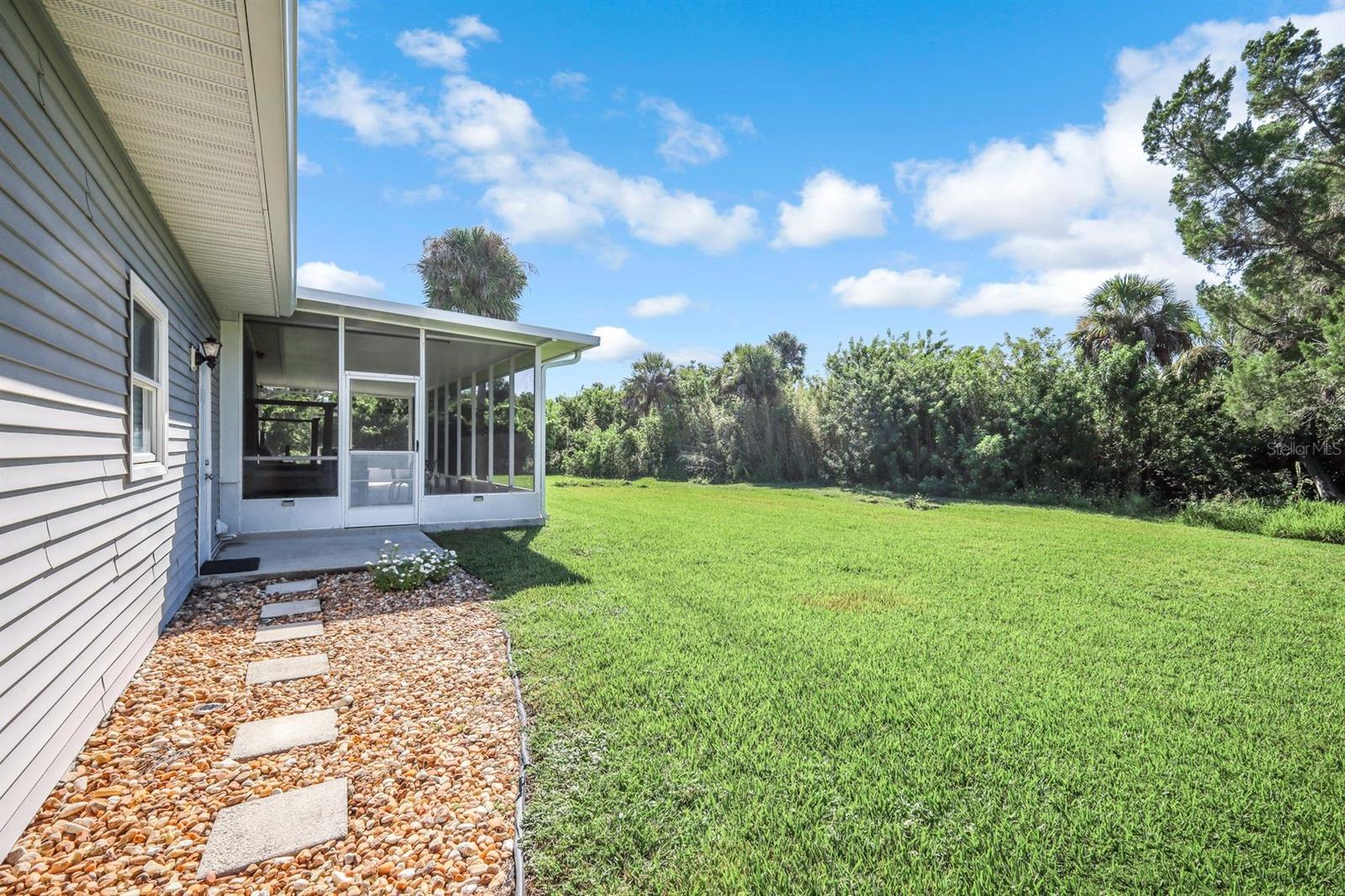 Image 21 of 28 For 18733 Macgill Avenue