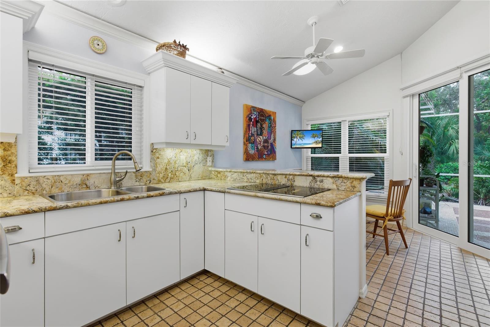 Image 12 of 58 For 8009 Bobcat Circle