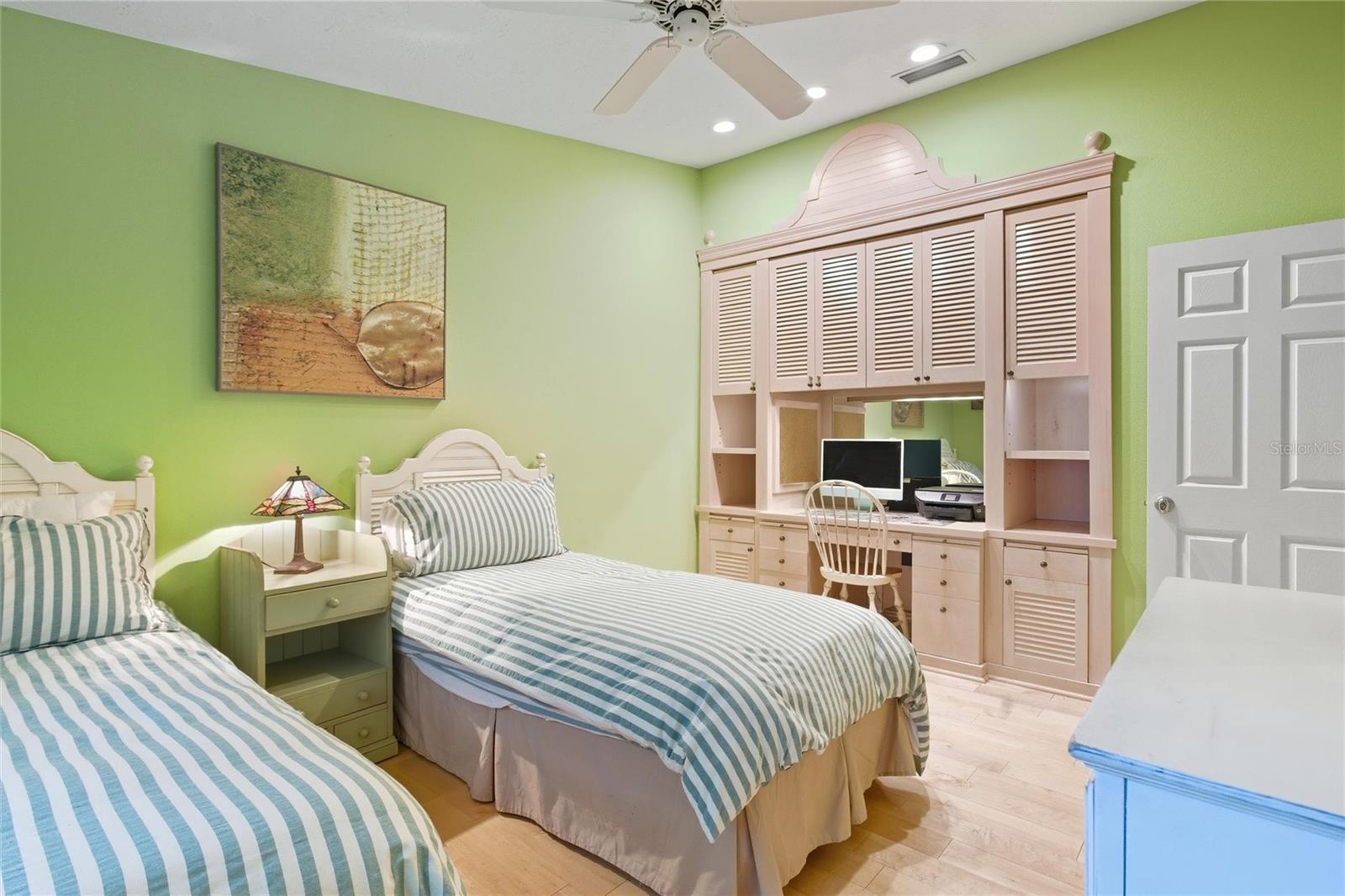 Image 29 of 58 For 8009 Bobcat Circle