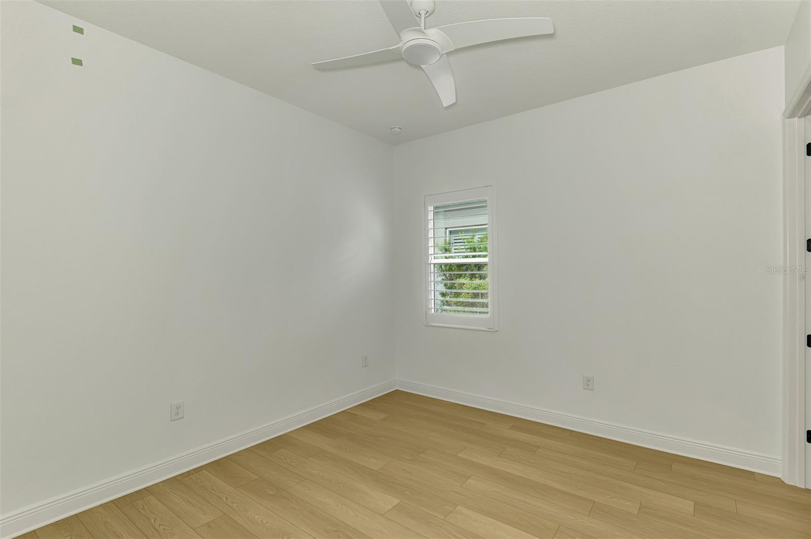 Image 46 of 92 For 21353 Holmes Circle
