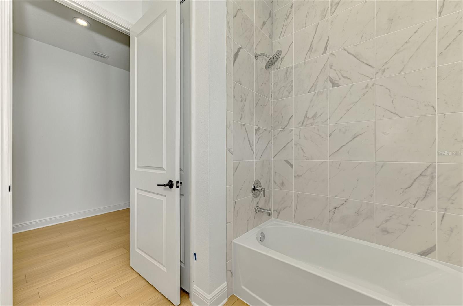 Image 49 of 92 For 21353 Holmes Circle