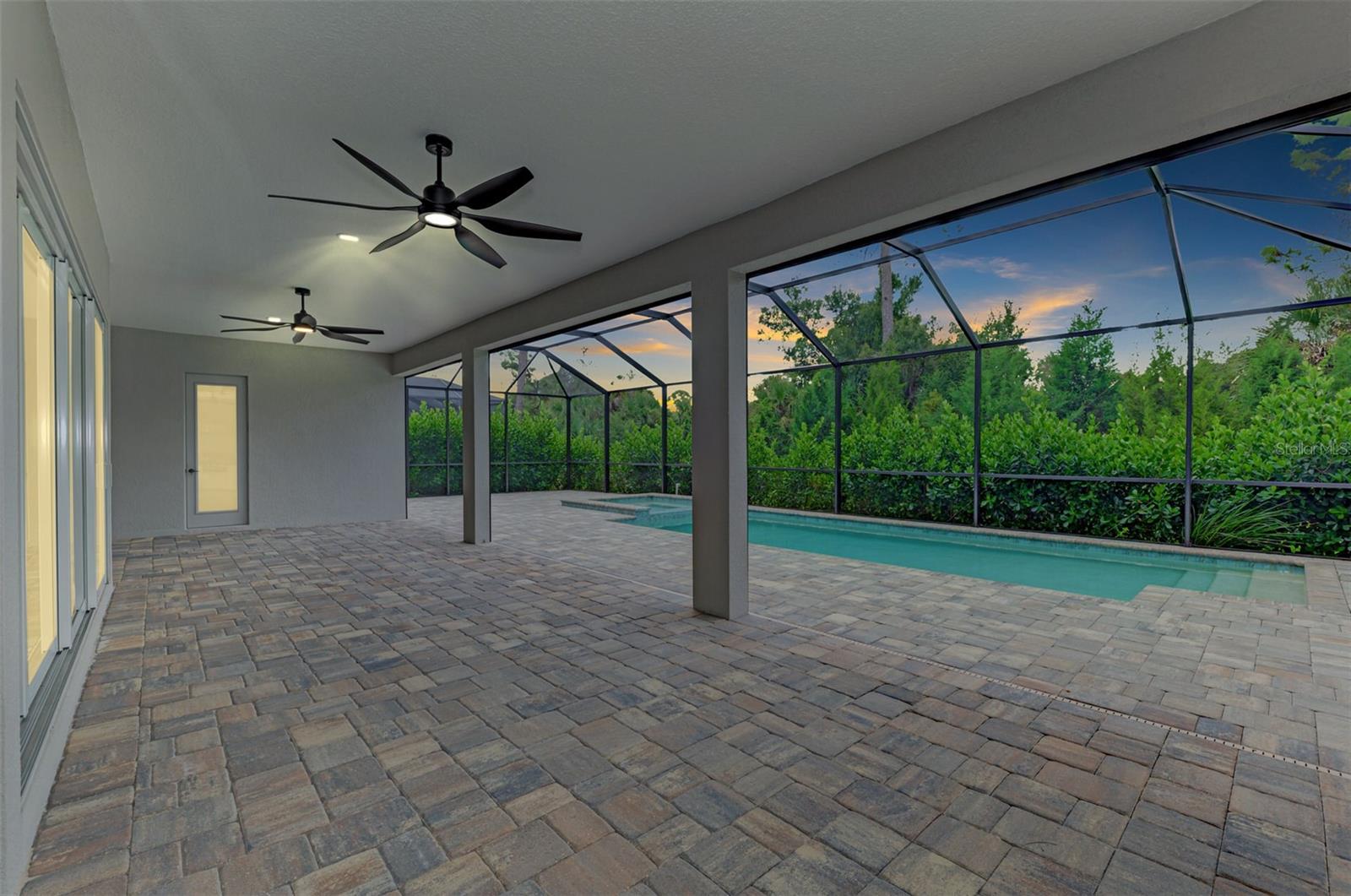 Image 58 of 92 For 21353 Holmes Circle