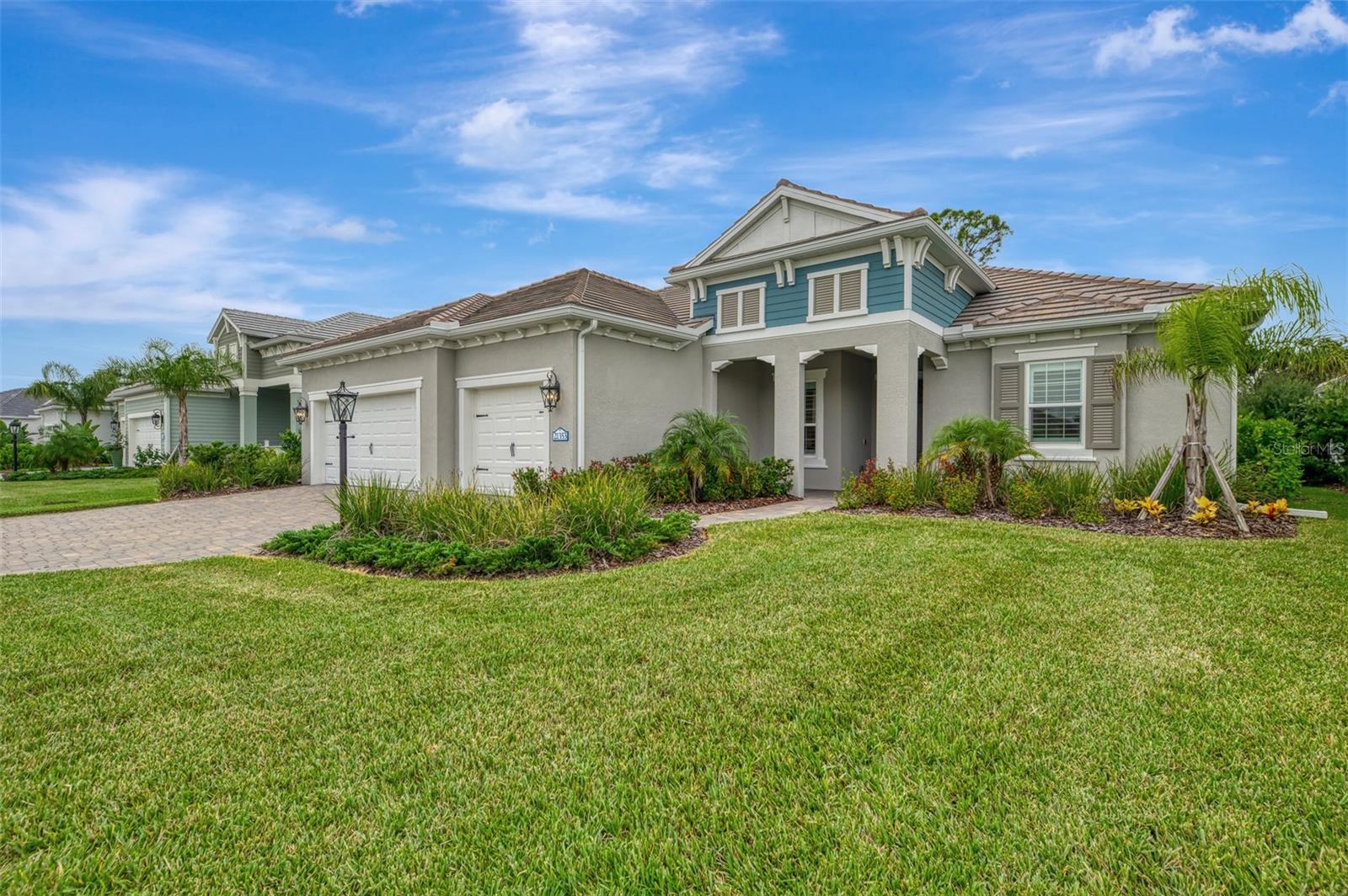 Image 9 of 92 For 21353 Holmes Circle