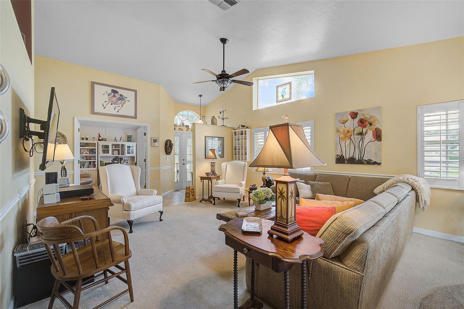 Image 7 of 25 For 4850 Raintree Street Circle E