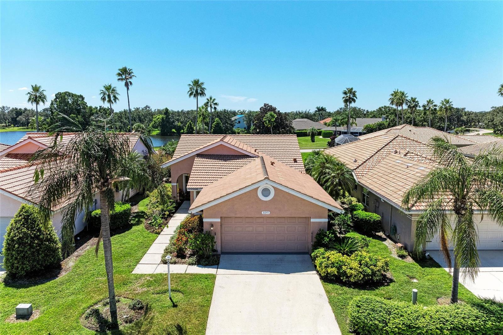 Details for 6647 Oakbrooke Circle, BRADENTON, FL 34202