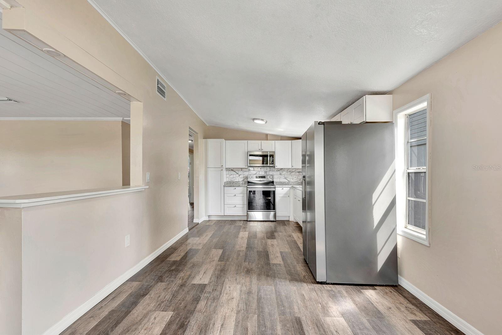 Image 10 of 38 For 806 3rd Avenue W