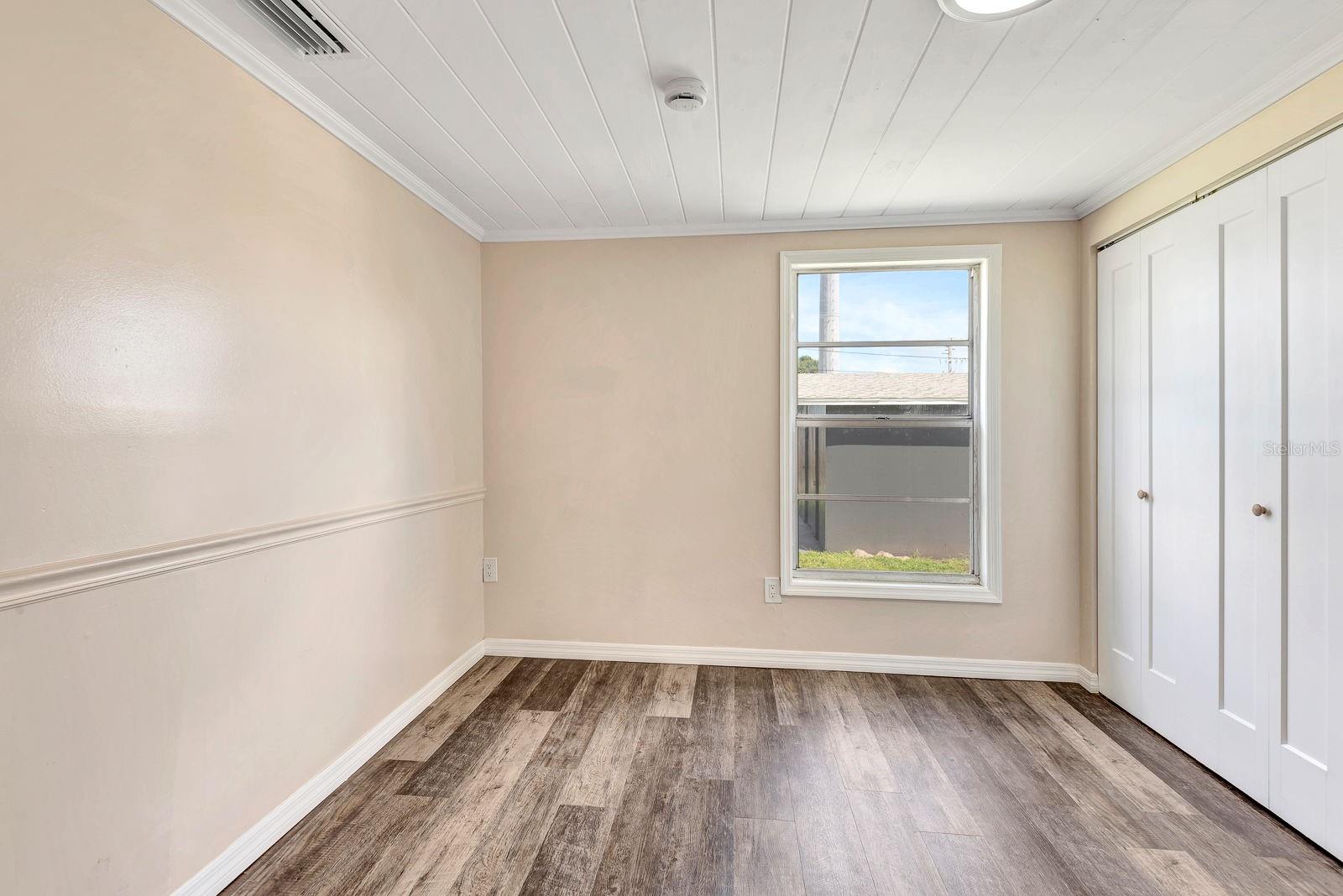 Image 33 of 38 For 806 3rd Avenue W