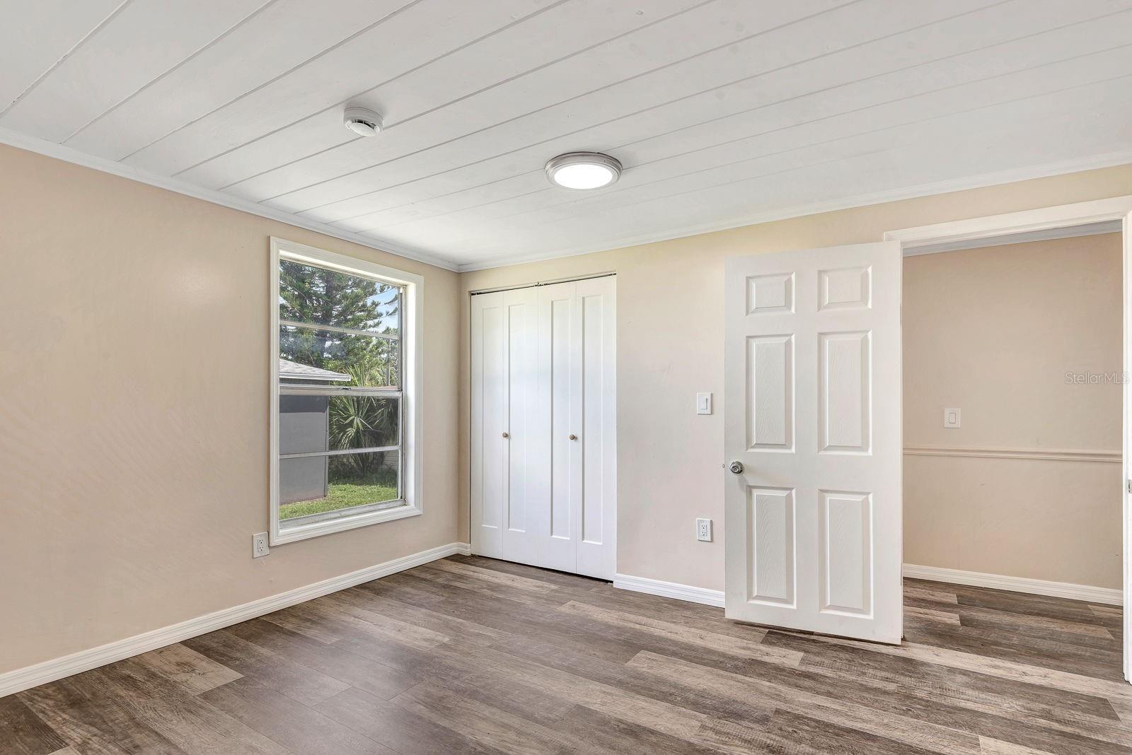 Image 35 of 38 For 806 3rd Avenue W