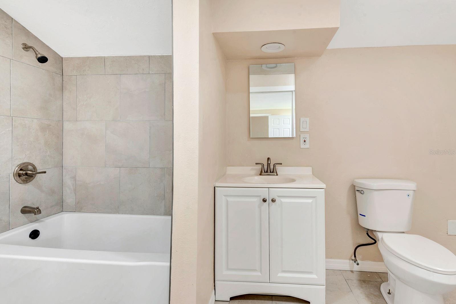 Image 37 of 38 For 806 3rd Avenue W