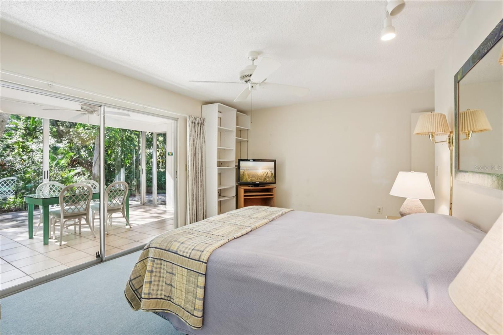 Image 12 of 30 For 4720 Village Gardens Drive 128