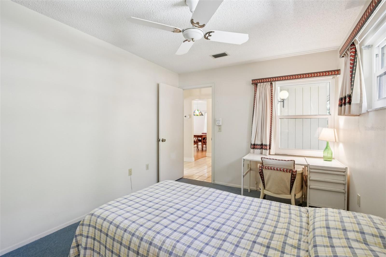 Image 16 of 30 For 4720 Village Gardens Drive 128