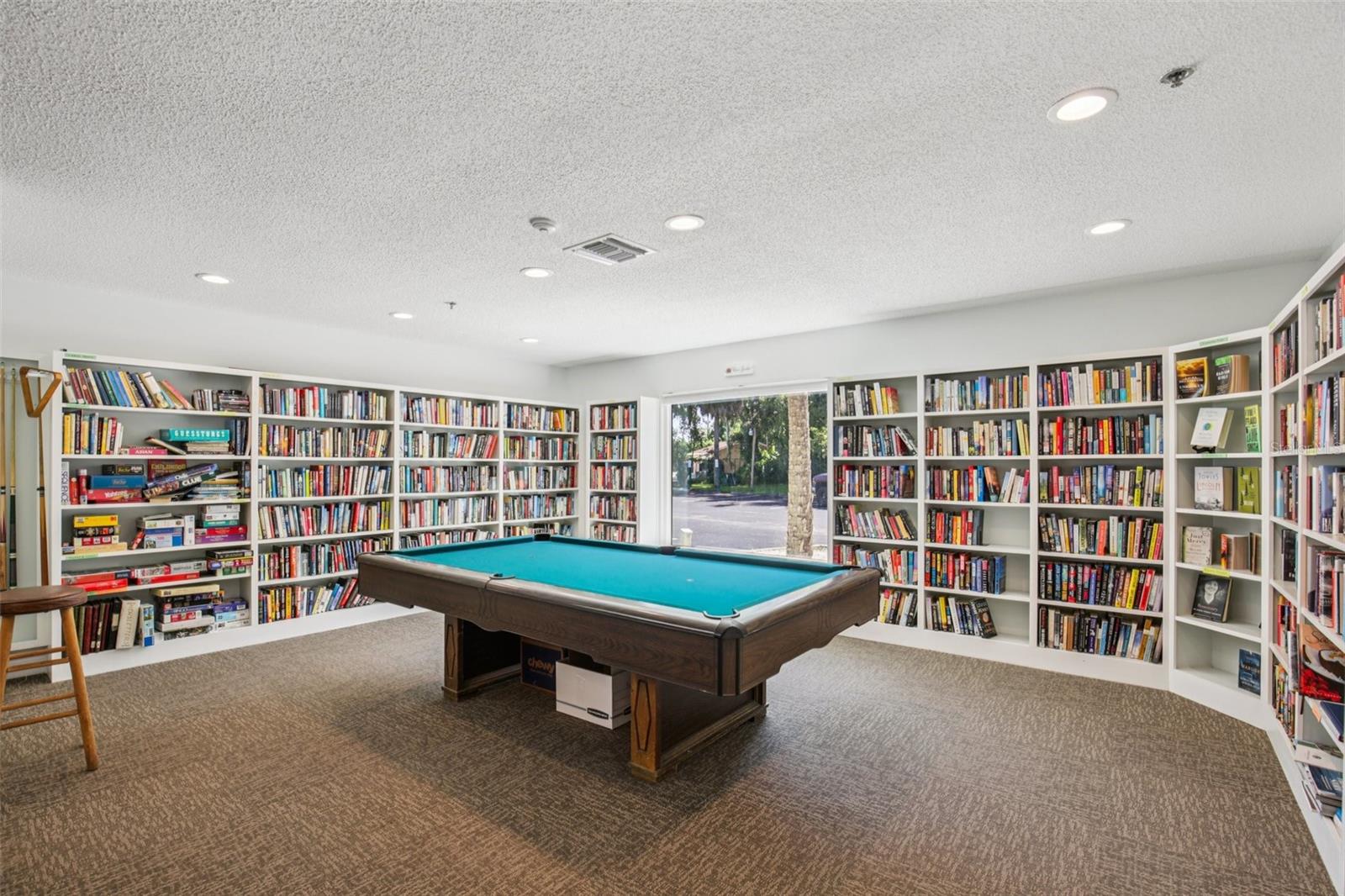 Image 28 of 30 For 4720 Village Gardens Drive 128