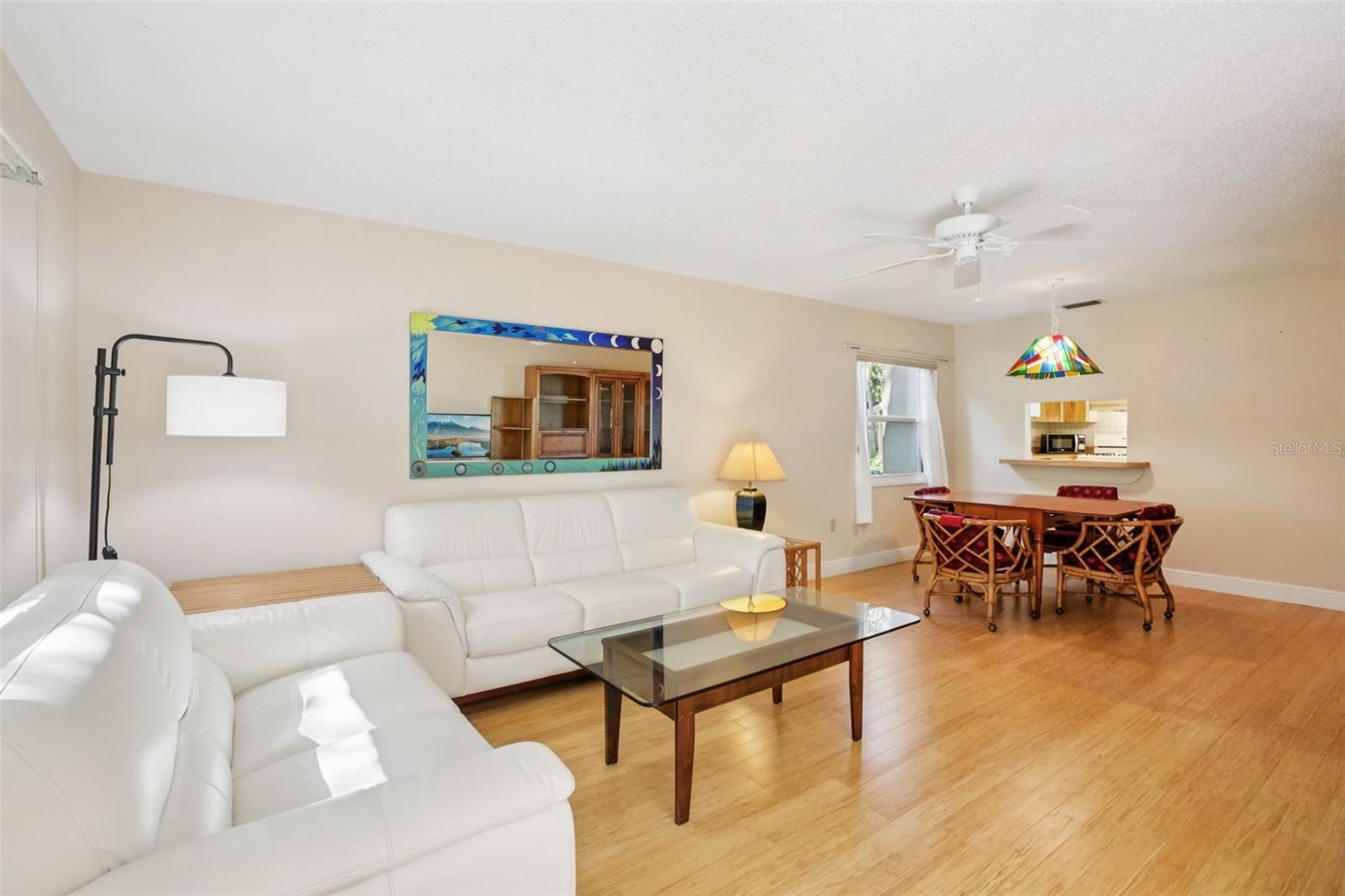 Image 6 of 30 For 4720 Village Gardens Drive 128