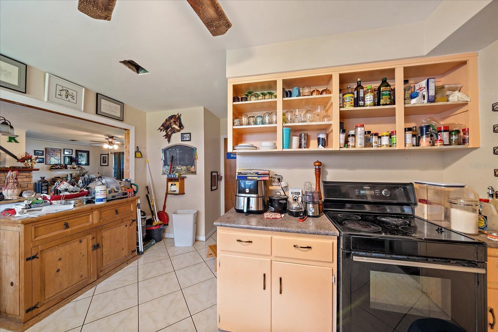 Image 13 of 25 For 2340 Valencia Drive