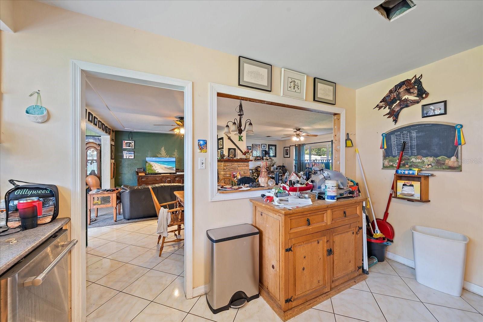 Image 14 of 25 For 2340 Valencia Drive