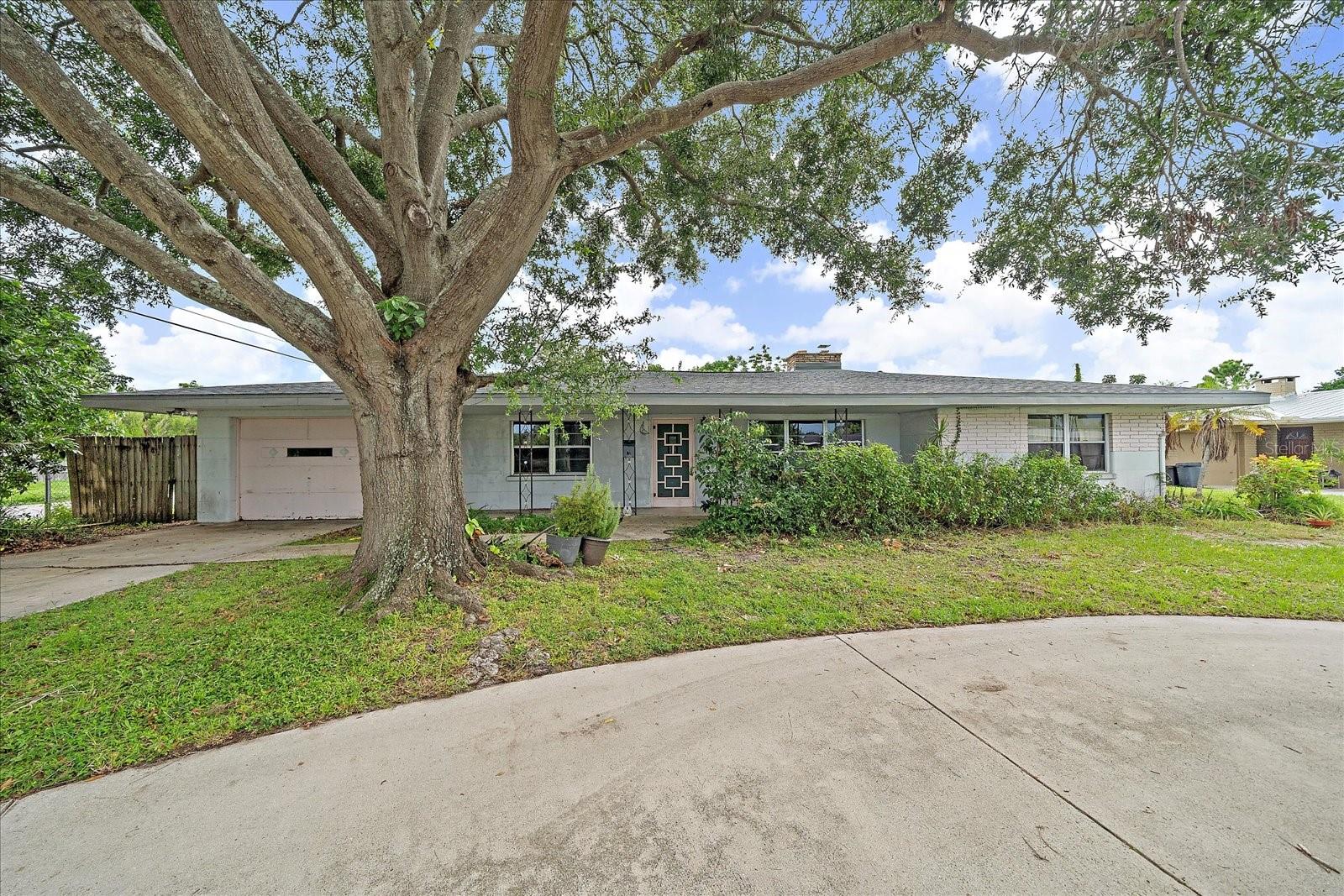 Image 3 of 25 For 2340 Valencia Drive