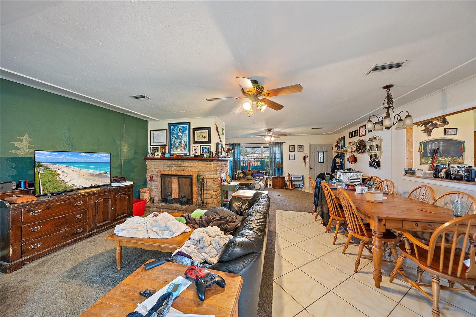 Image 7 of 25 For 2340 Valencia Drive
