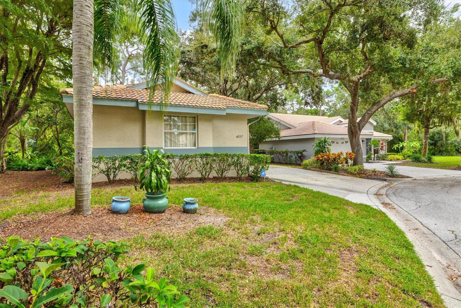 Image 2 of 53 For 4727 Tivoli Avenue