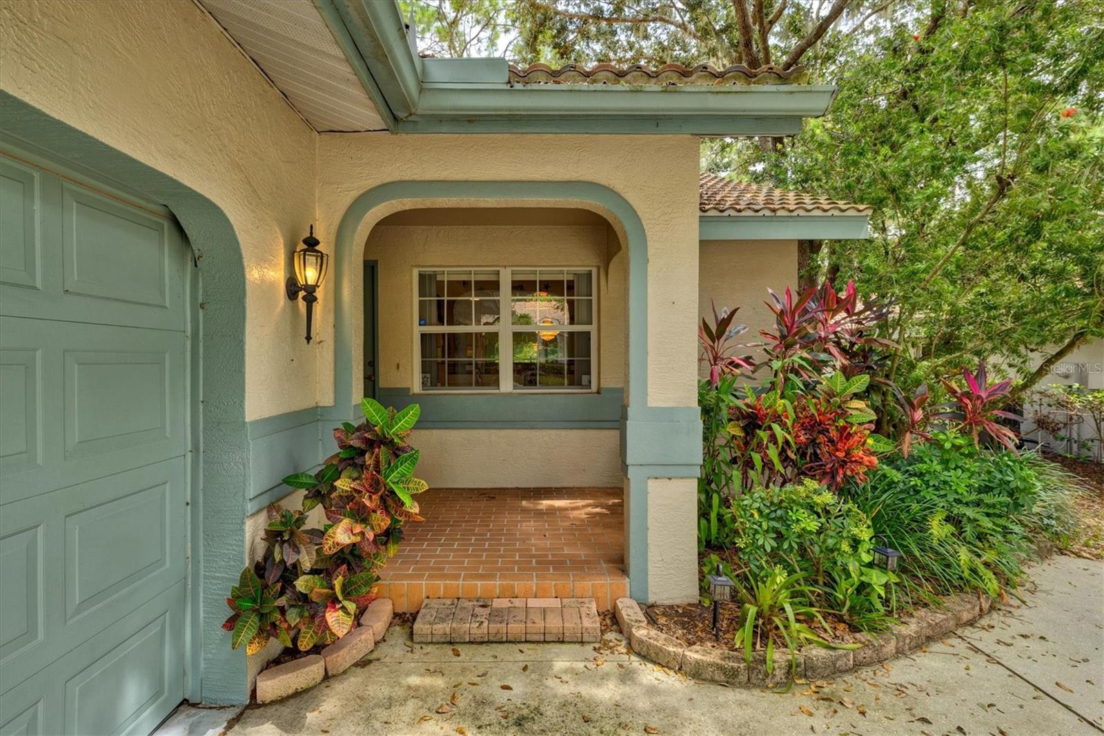 Image 4 of 53 For 4727 Tivoli Avenue