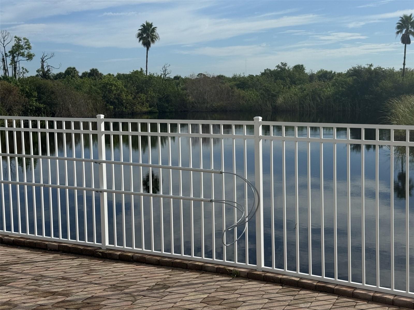 Image 15 of 100 For 10045 Links Lane 406