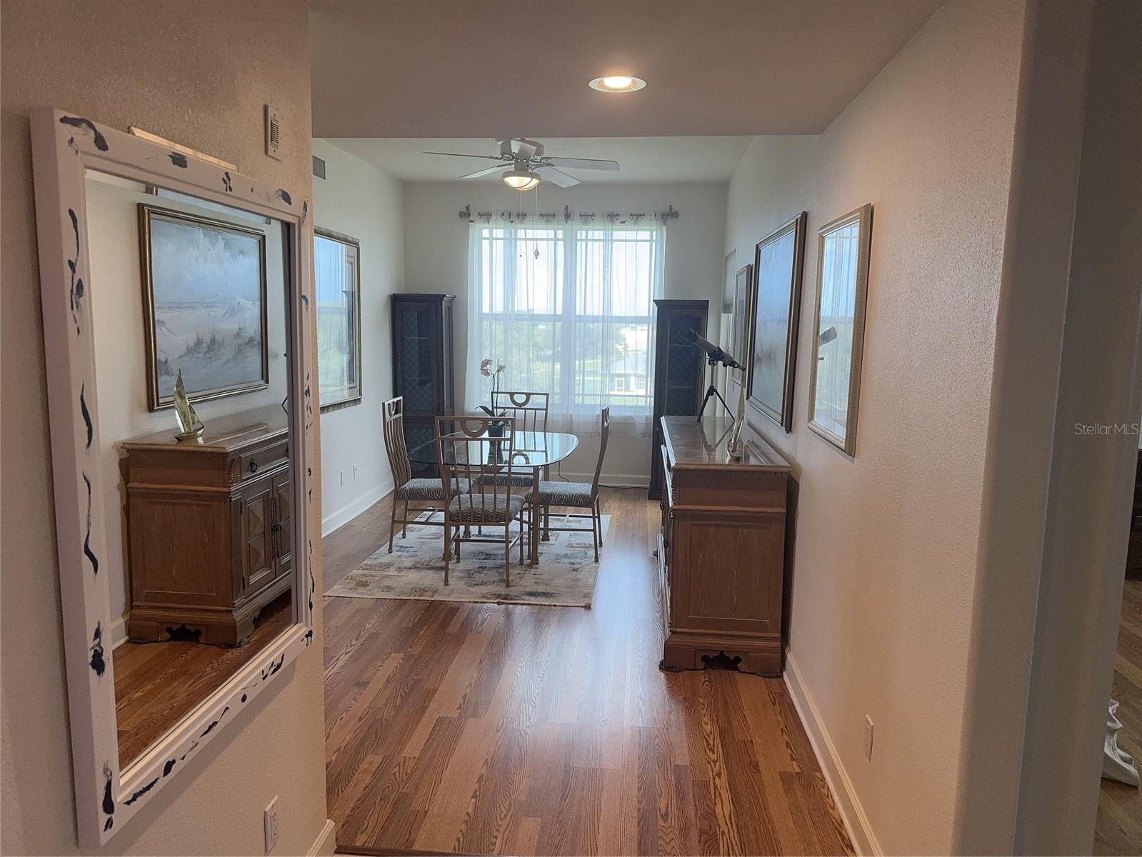 Image 19 of 100 For 10045 Links Lane 406