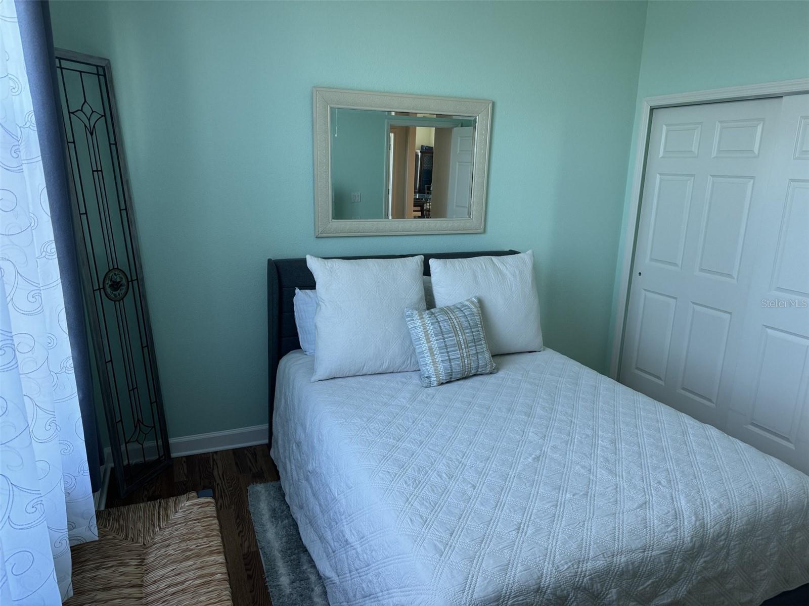 Image 26 of 100 For 10045 Links Lane 406