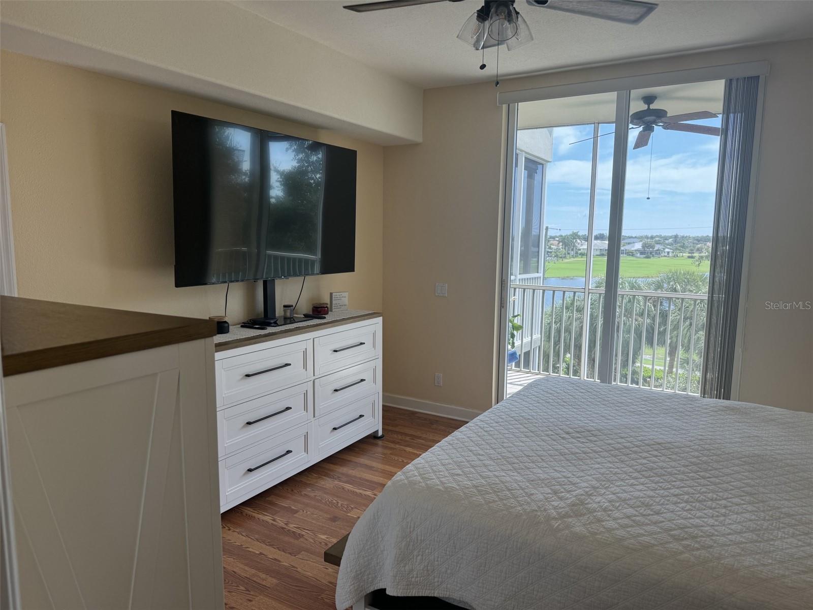 Image 54 of 100 For 10045 Links Lane 406