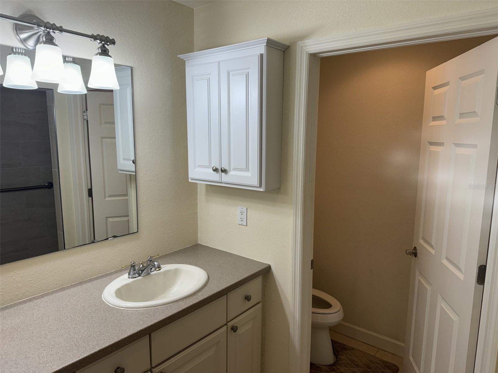 Image 59 of 100 For 10045 Links Lane 406