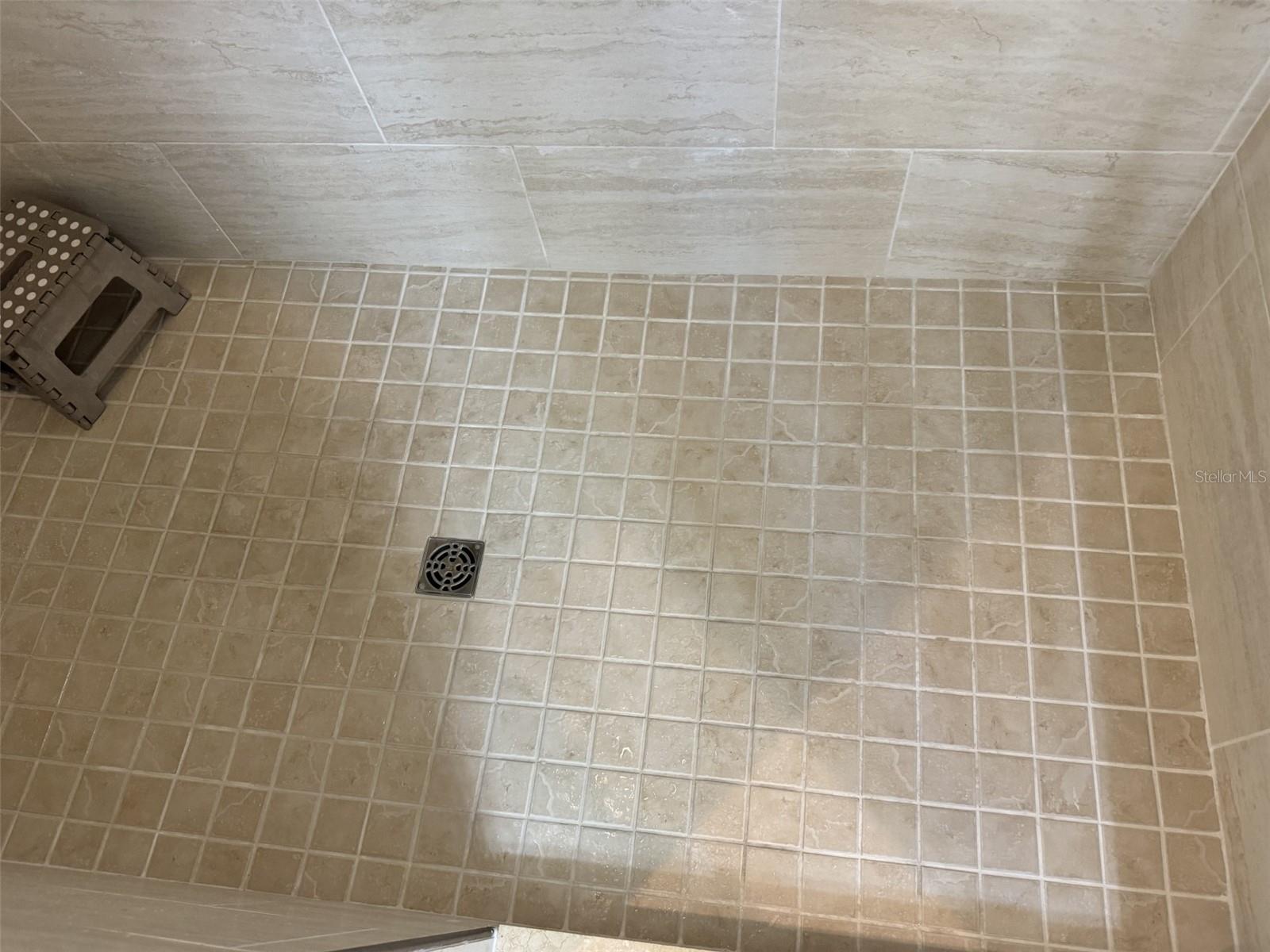 Image 61 of 100 For 10045 Links Lane 406