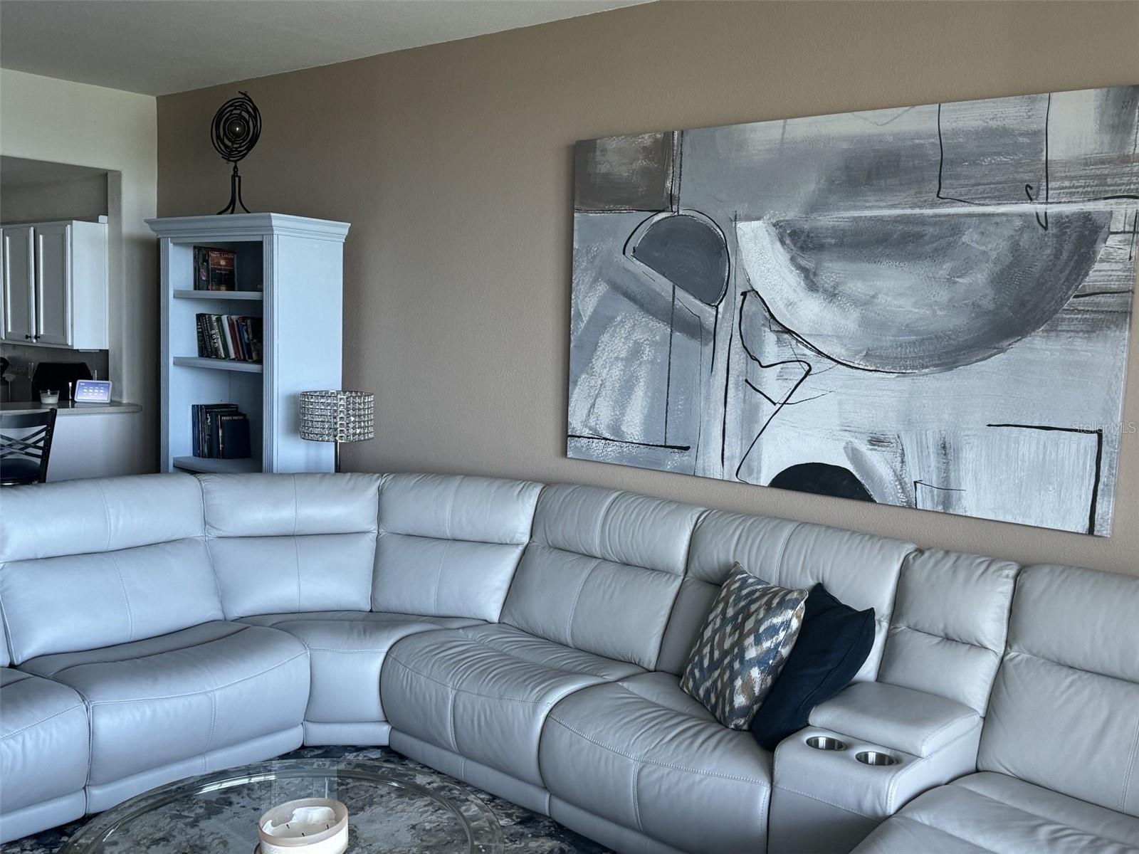 Image 65 of 100 For 10045 Links Lane 406