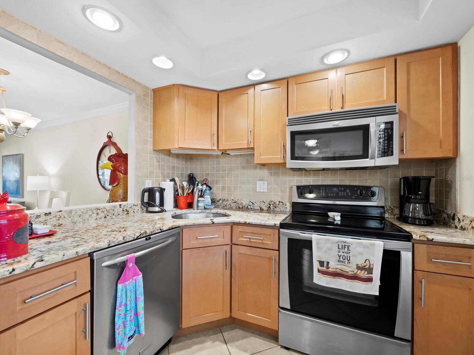 Image 8 of 60 For 4390 Exeter Drive 104