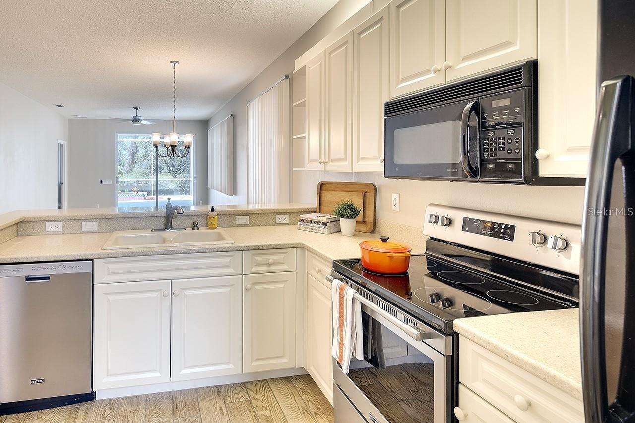 Image 4 of 18 For 8536 54th Avenue Circle E
