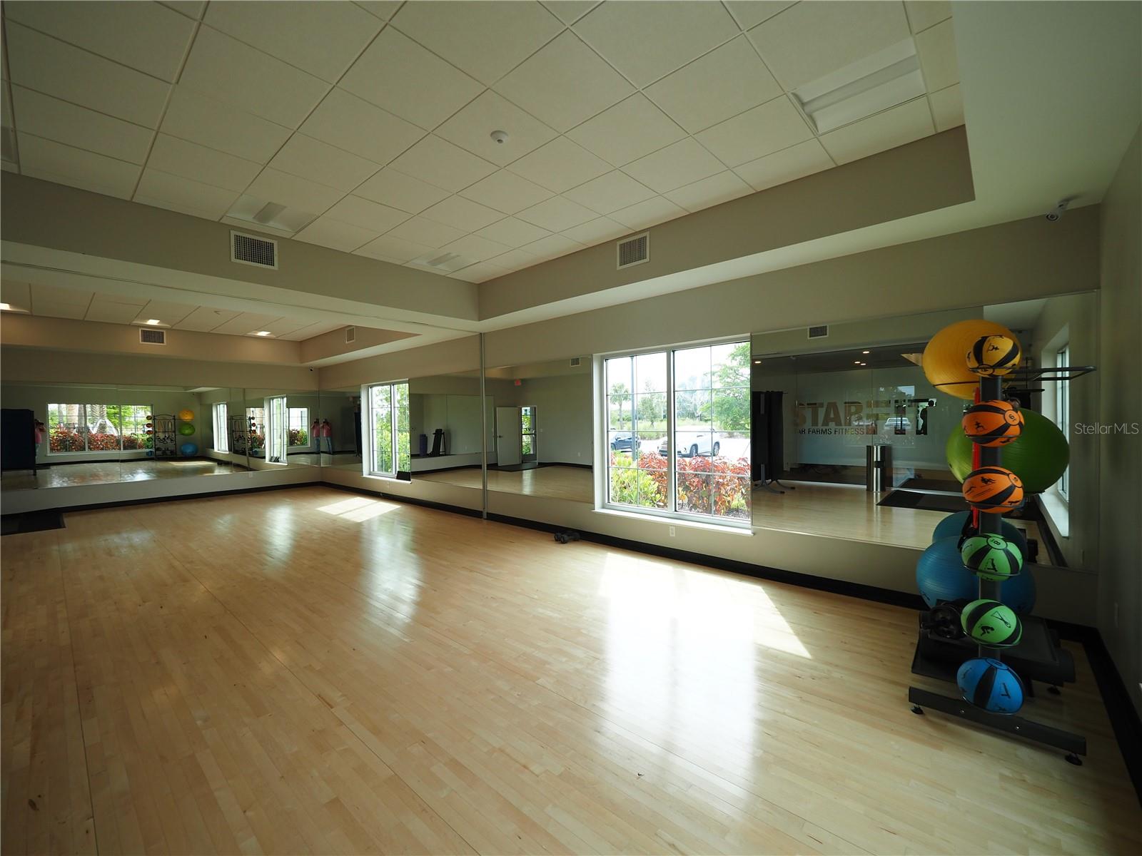 Image 69 of 86 For 3291 Hilltop Circle