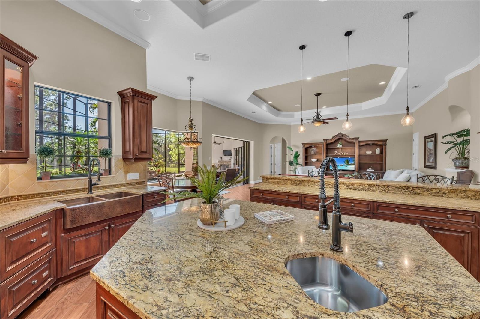 Image 14 of 88 For 1110 79th Street E