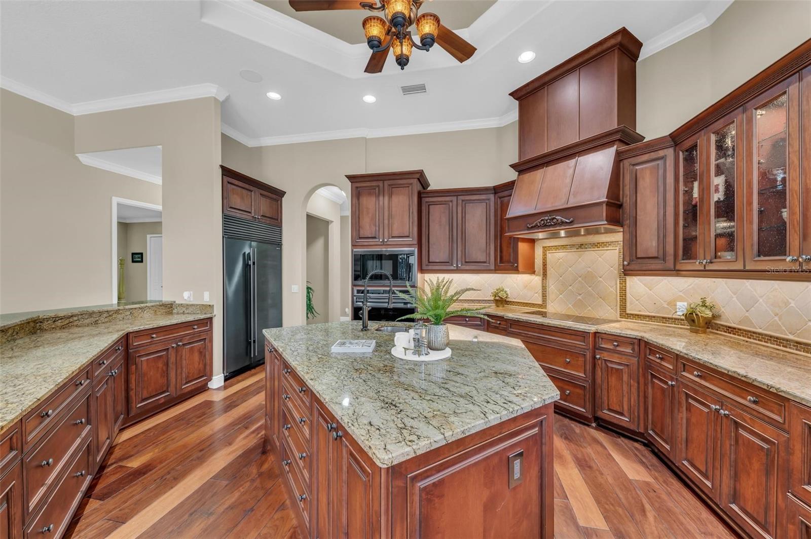 Image 16 of 88 For 1110 79th Street E