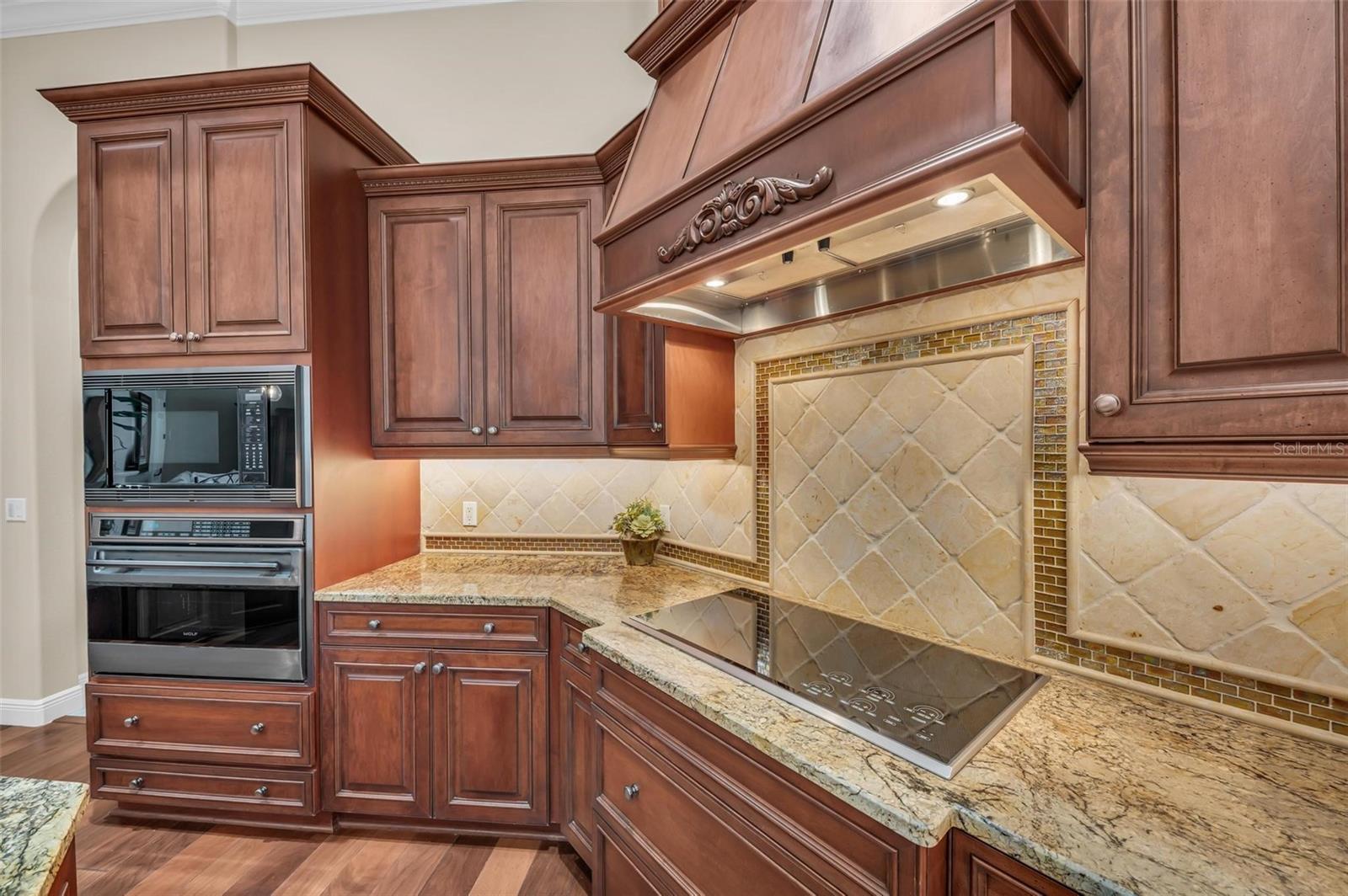 Image 17 of 88 For 1110 79th Street E