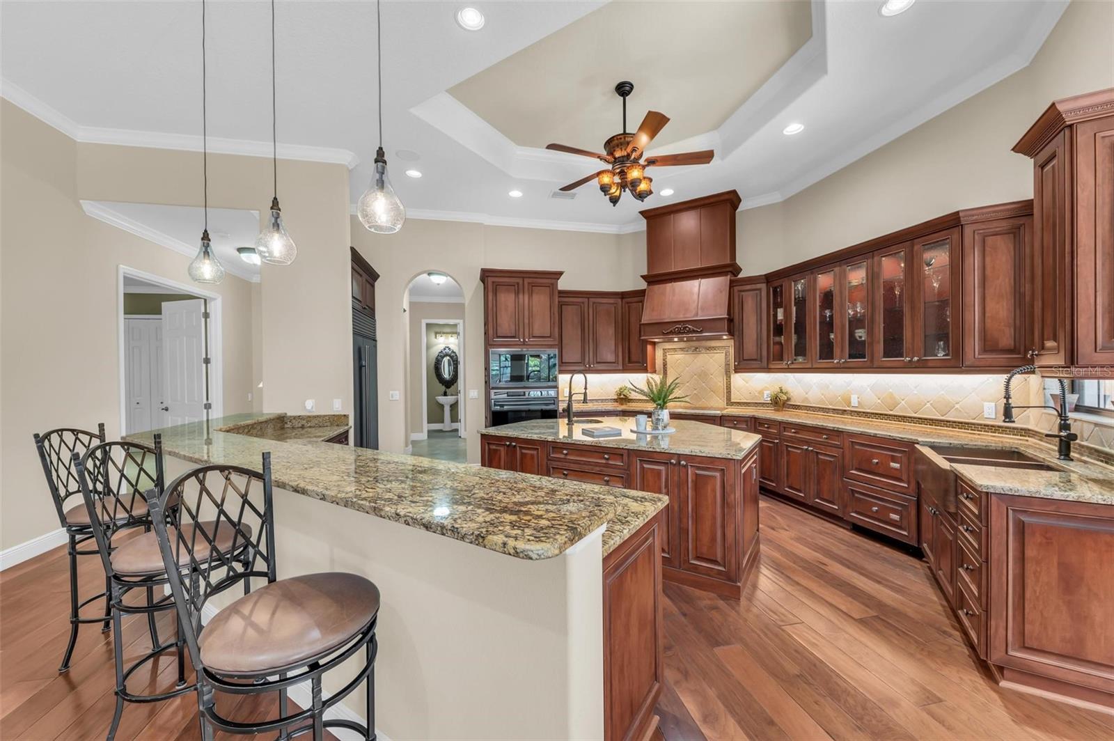 Image 18 of 88 For 1110 79th Street E