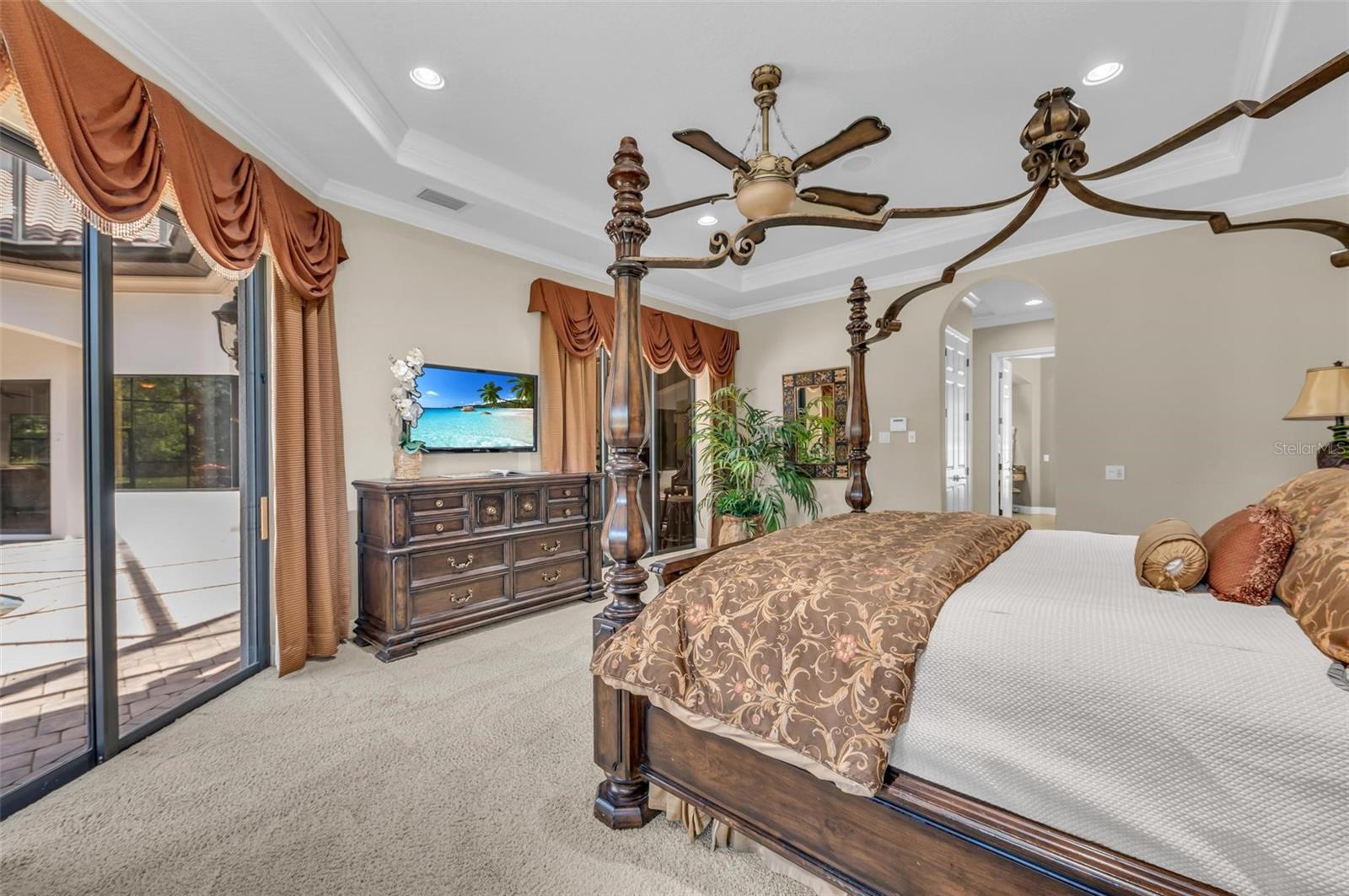 Image 33 of 88 For 1110 79th Street E