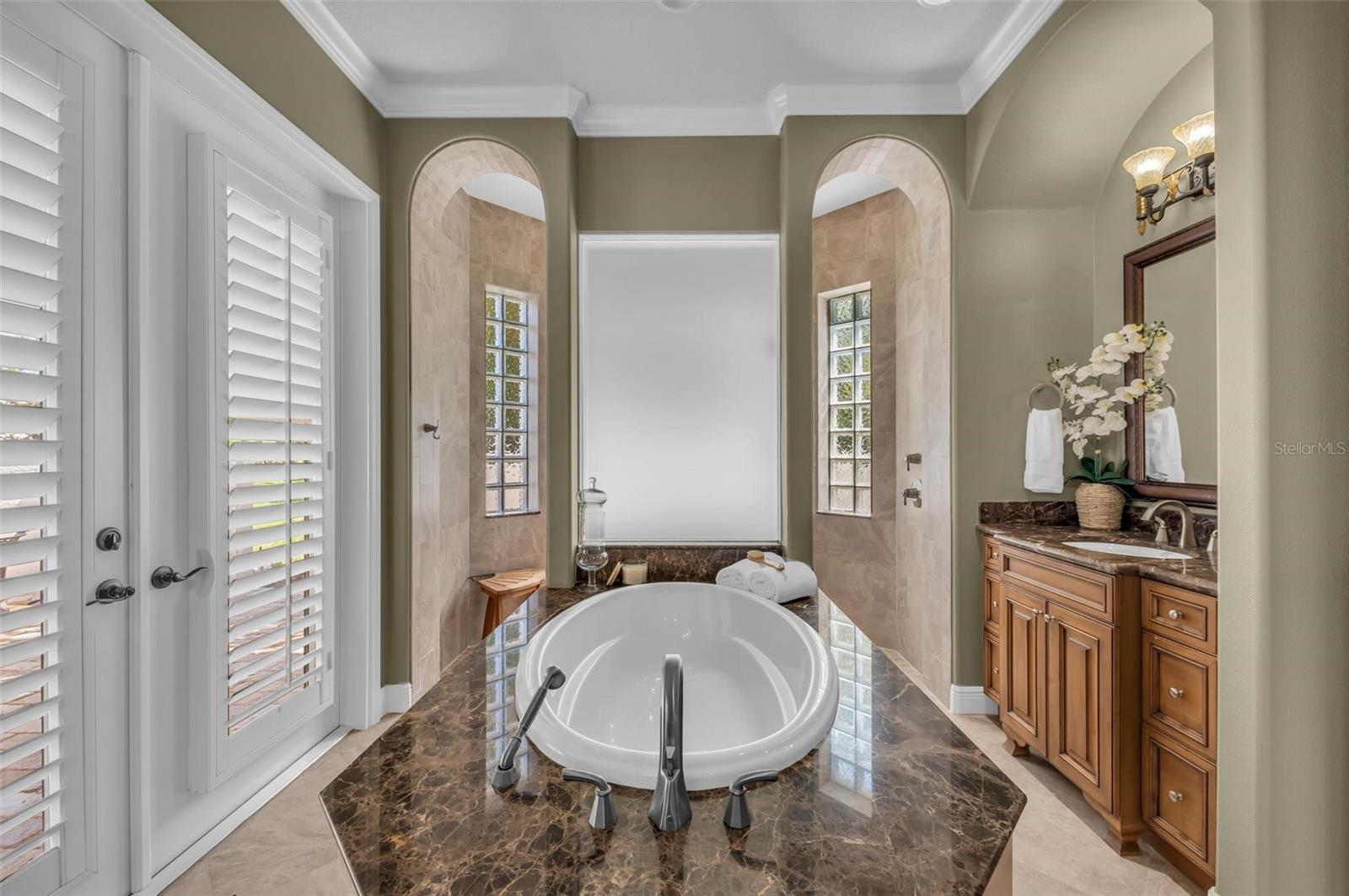 Image 39 of 88 For 1110 79th Street E