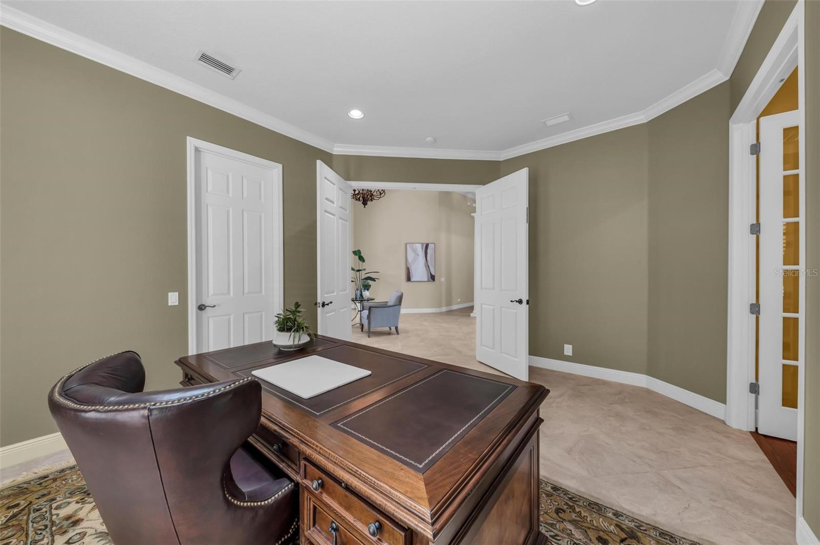 Image 46 of 88 For 1110 79th Street E