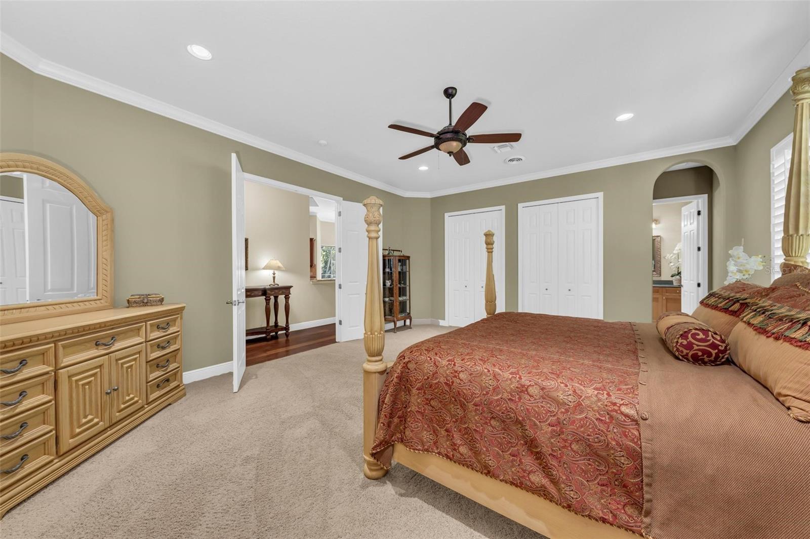 Image 50 of 88 For 1110 79th Street E