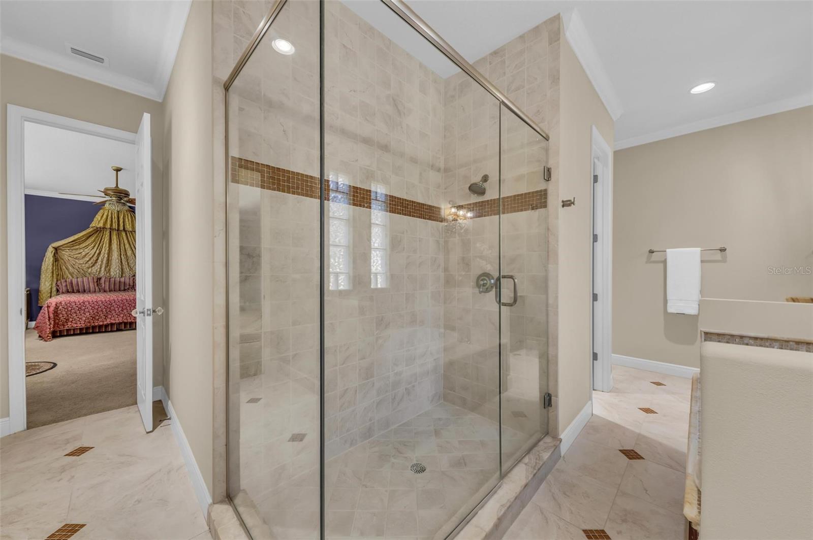 Image 61 of 88 For 1110 79th Street E