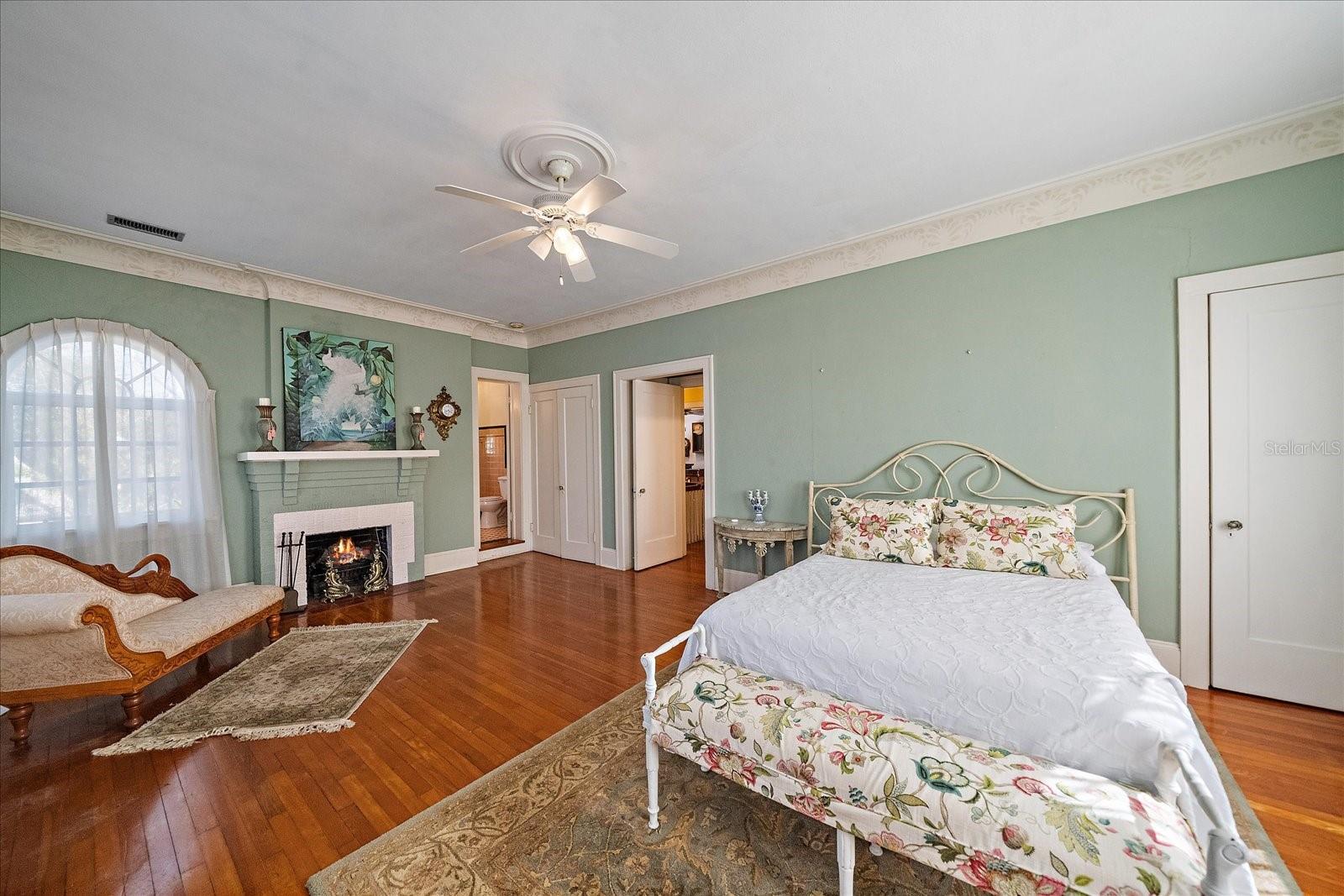 Image 12 of 64 For 2830 Bay Shore Circle