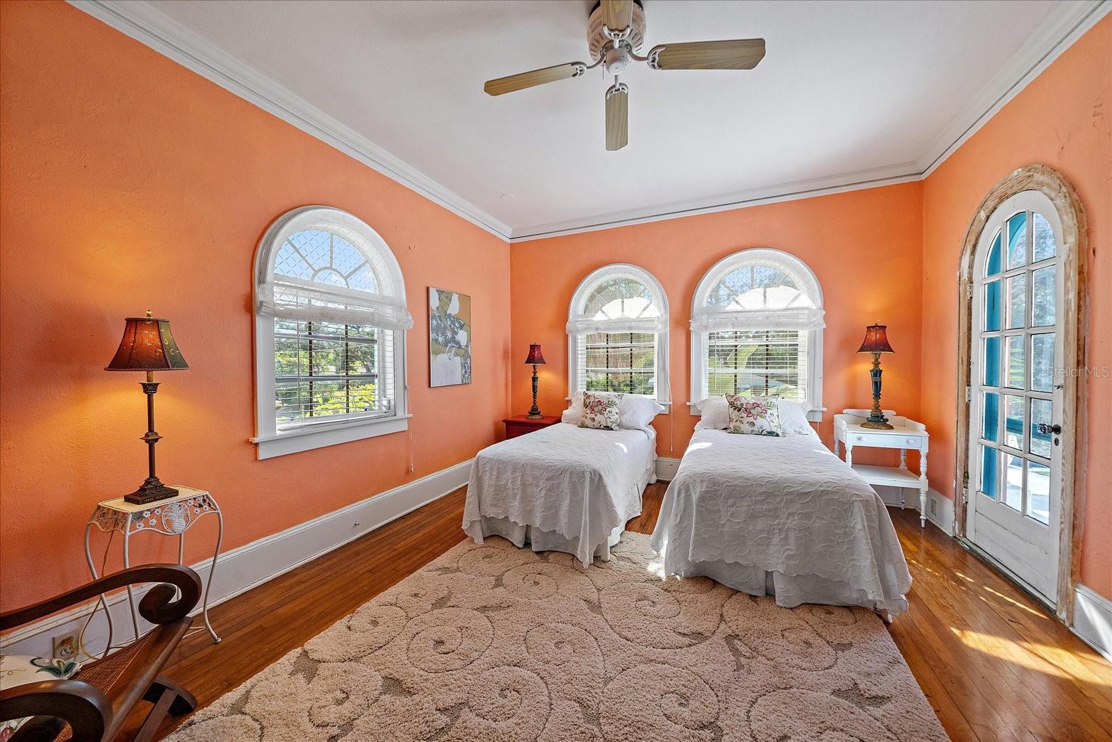 Image 14 of 64 For 2830 Bay Shore Circle