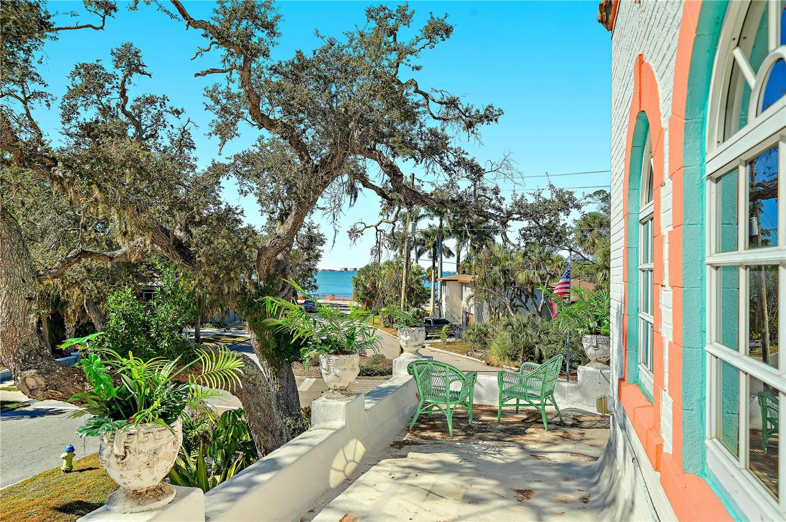 Image 16 of 64 For 2830 Bay Shore Circle