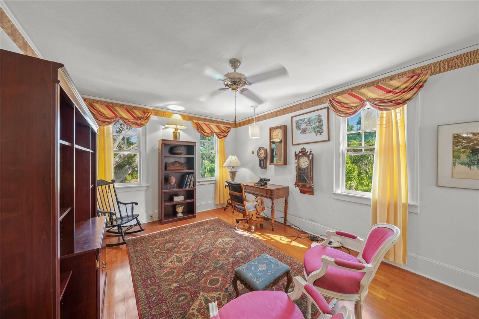 Image 17 of 64 For 2830 Bay Shore Circle