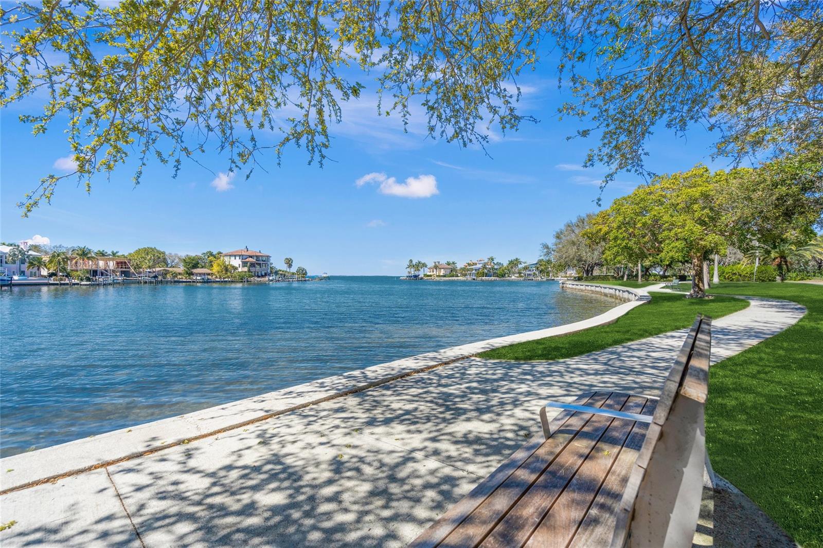 Image 41 of 64 For 2830 Bay Shore Circle